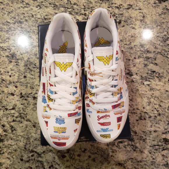 Reebok Shoes - Reebok Classic Wonder Woman Shoe